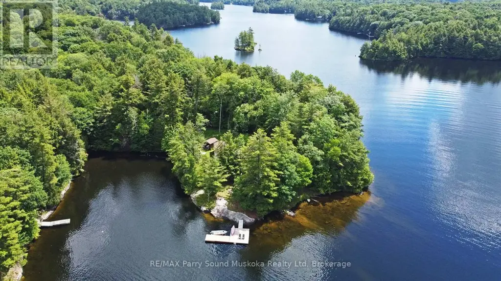 215 Crane Lake Water, The Archipelago (Archipelago South)